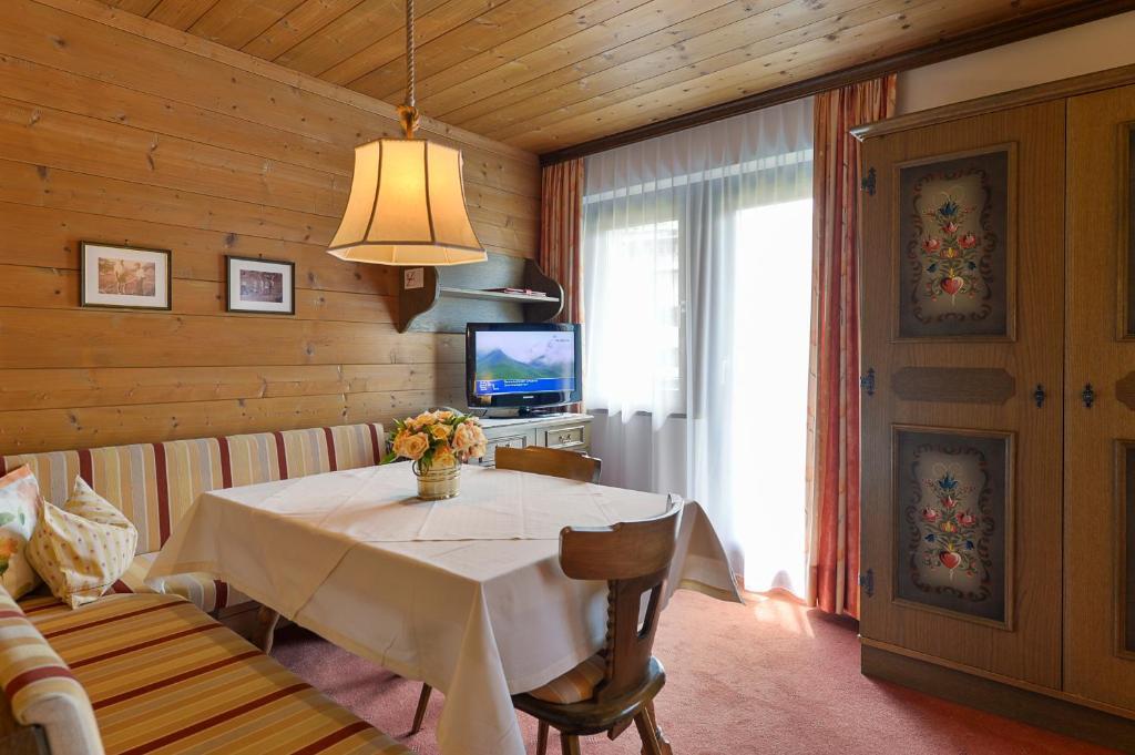 Appartementhaus Holiday Lech am Arlberg Exterior foto